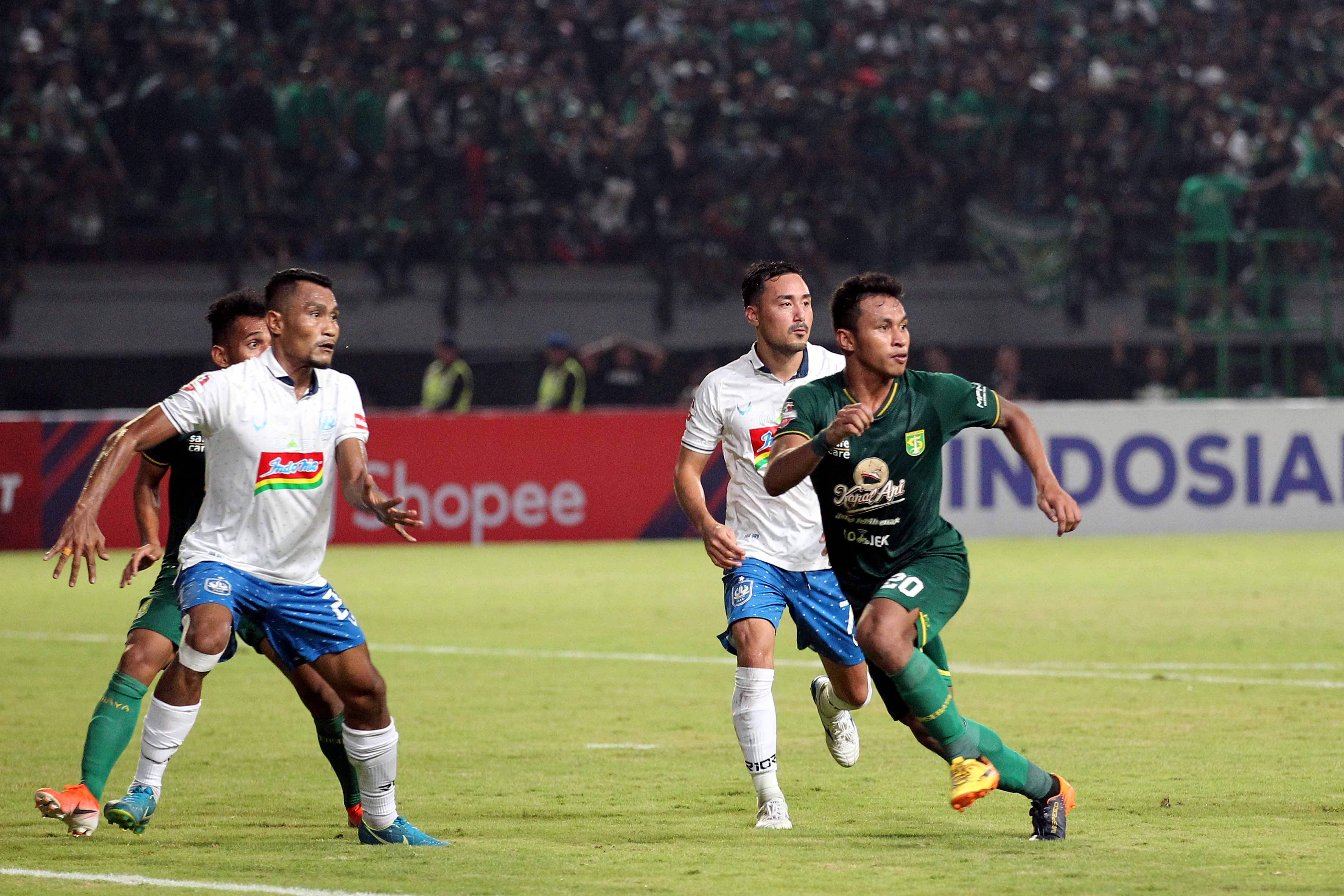  Belum Menang, Pelatih Persebaya Terancam Dipecat